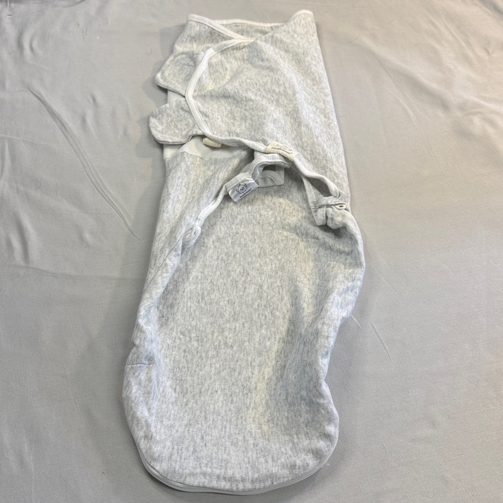 🐥 Kea Babies - Ergonomic Grey Newborn Baby Swaddle Blanket